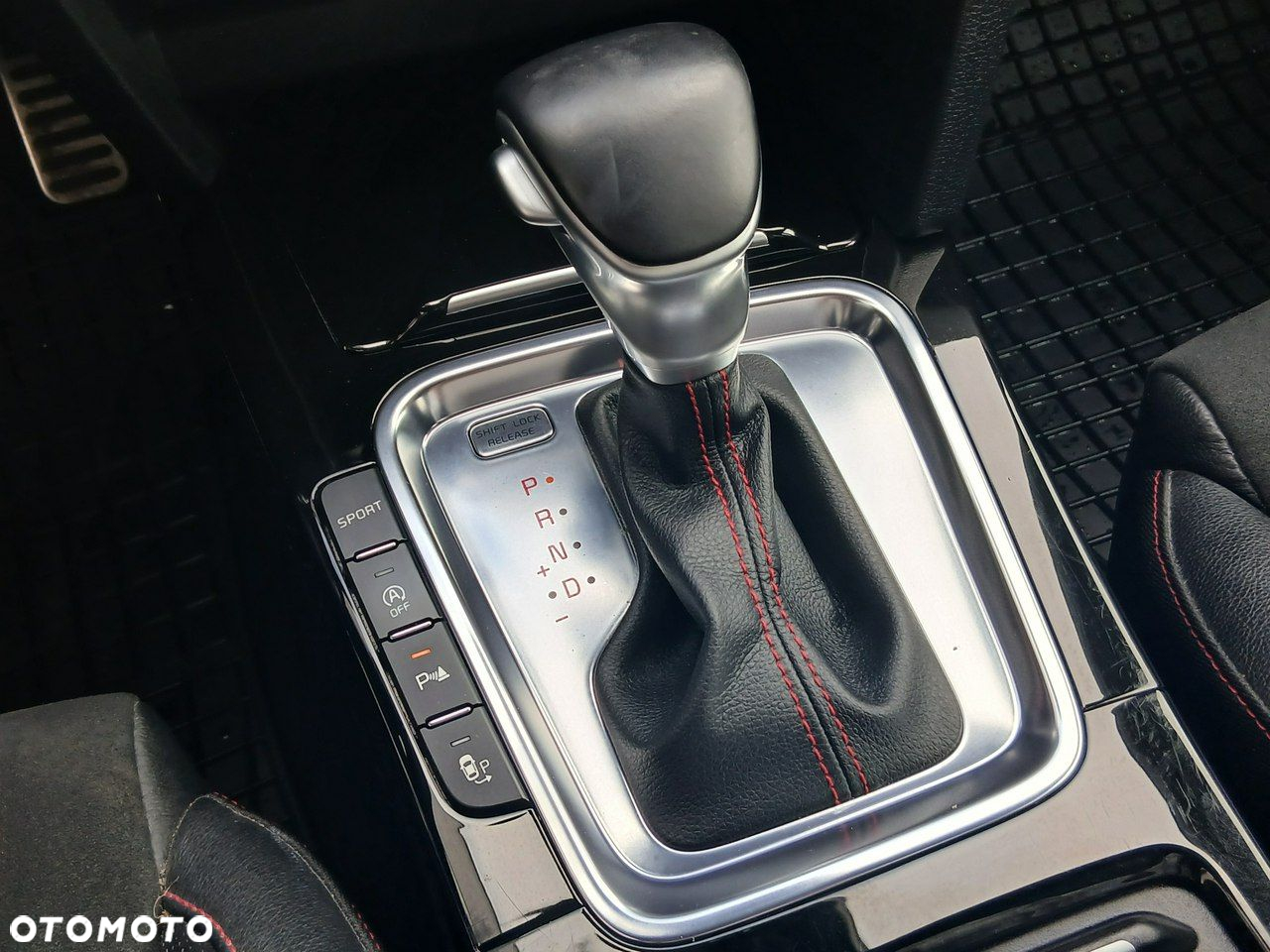 Kia ProCeed - 25