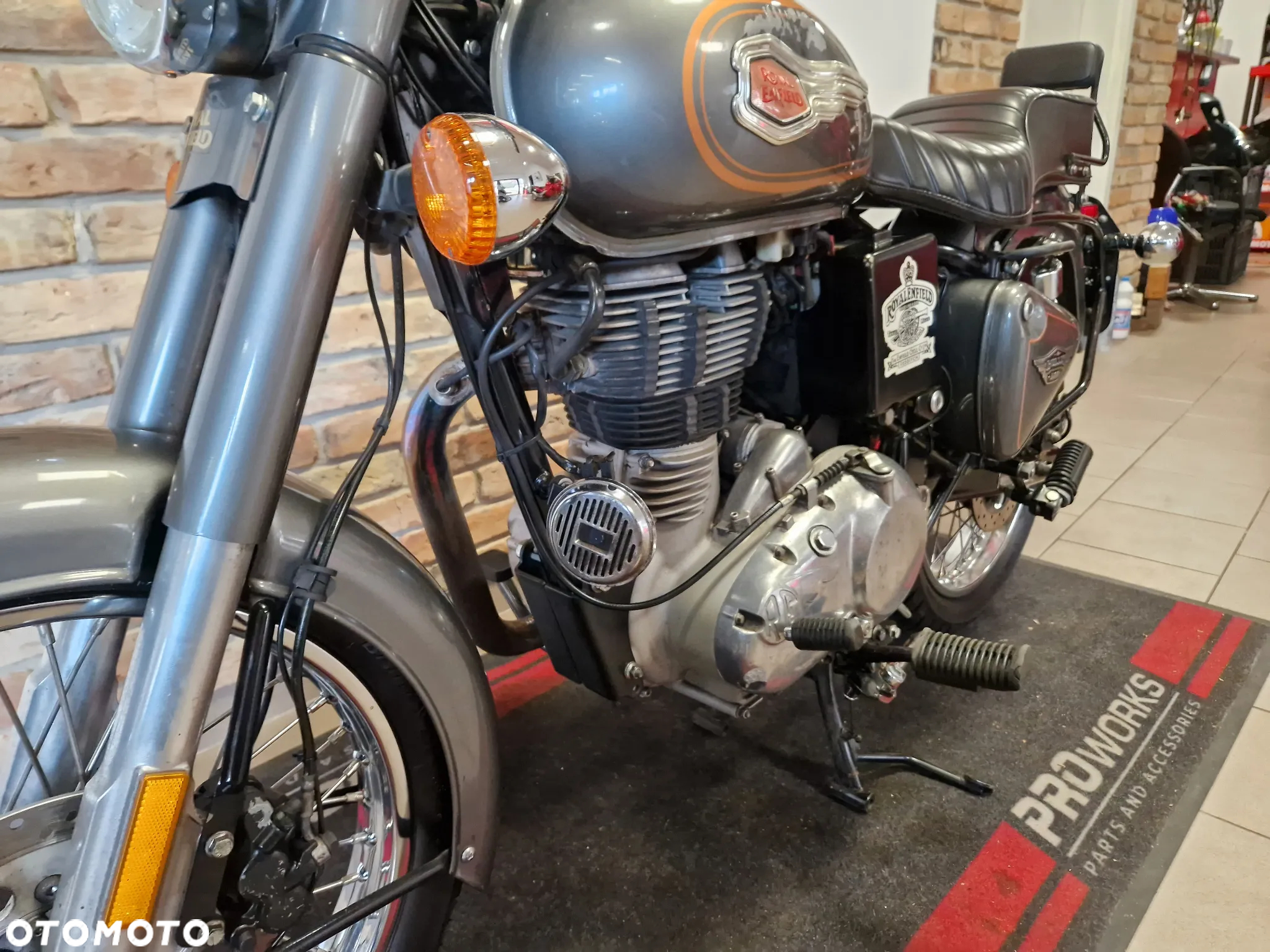 Royal Enfield Bullet - 16