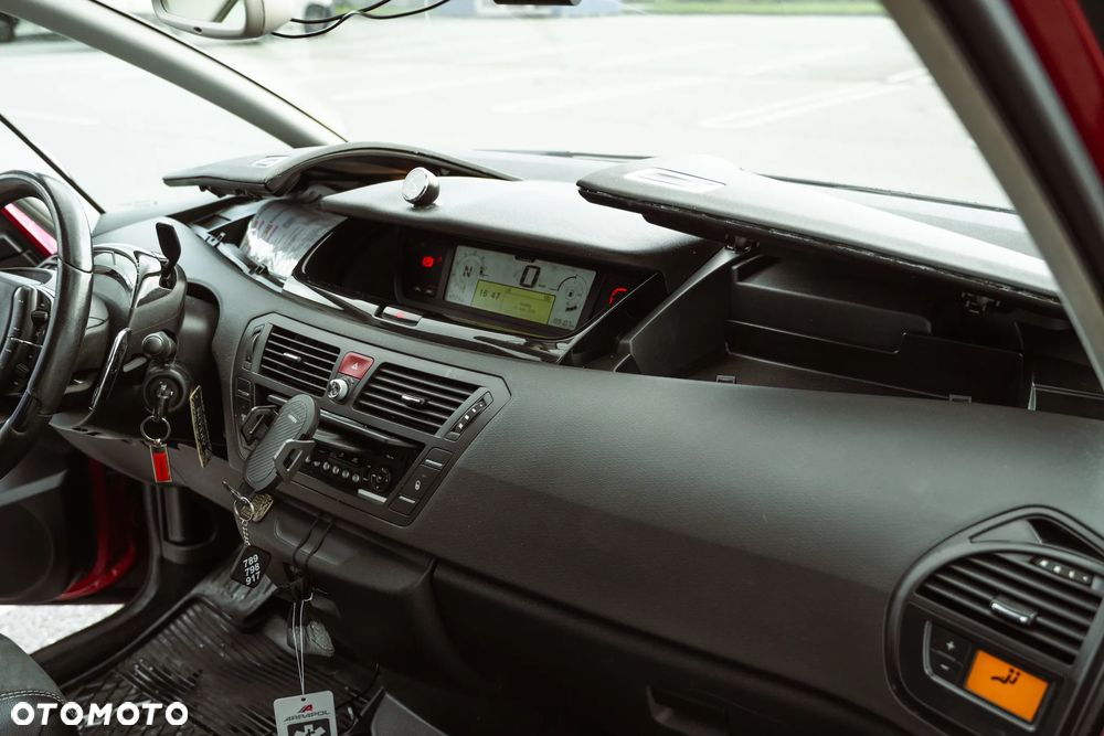 Citroën C4 Picasso THP 150 EGS6 Exclusive - 28