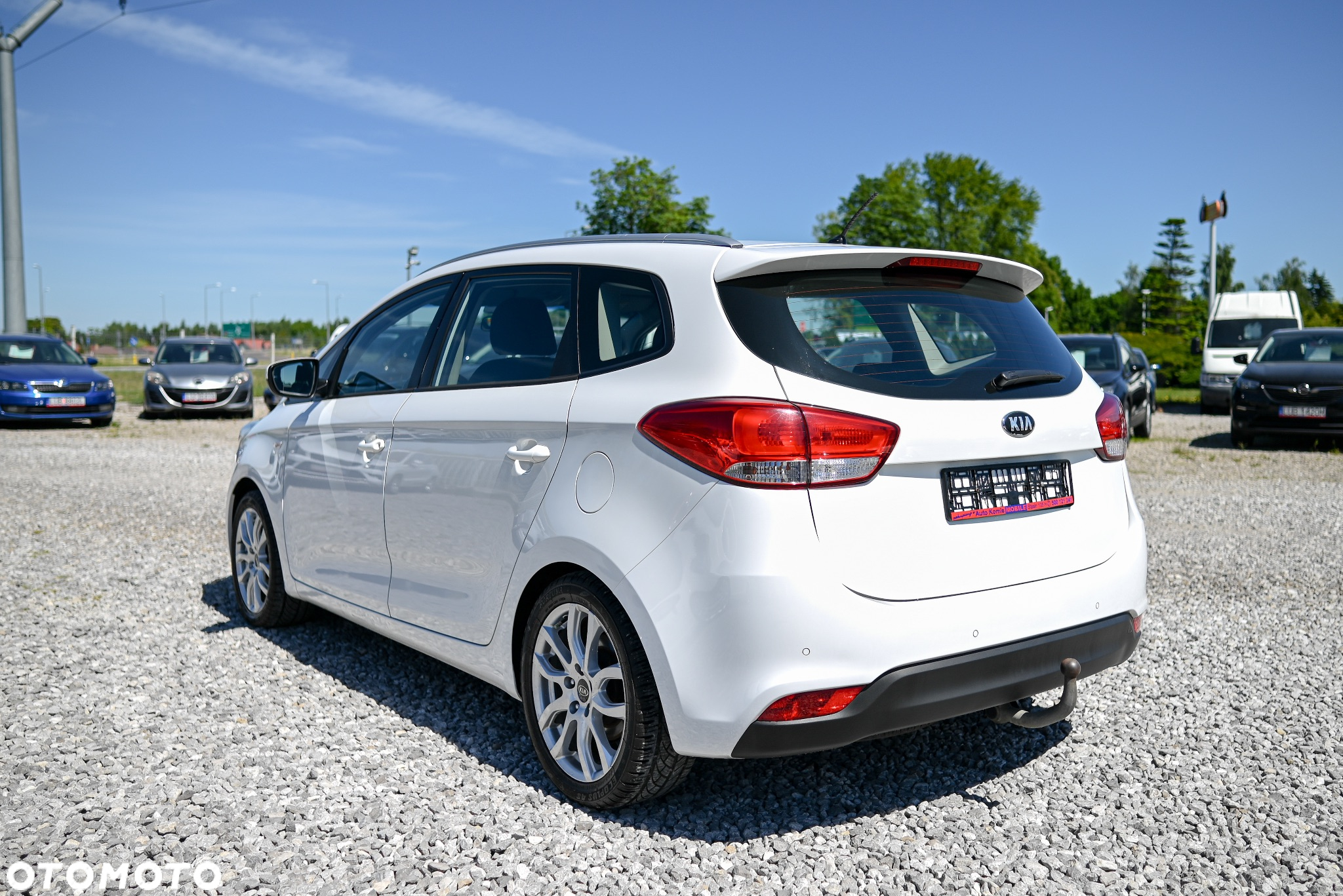 Kia Carens - 5