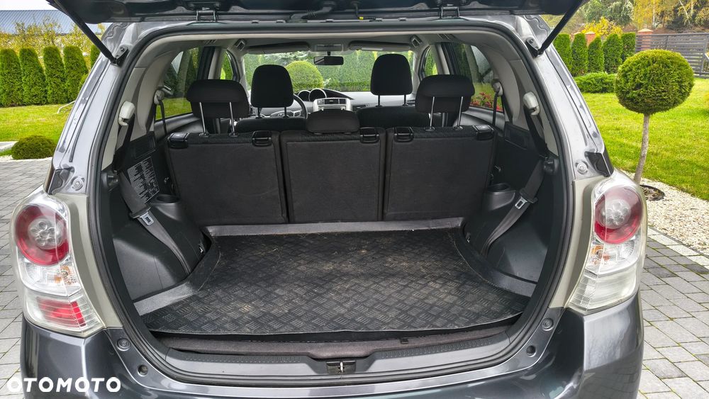 Toyota Verso 1.8 Sol plus NAVI 7os - 16