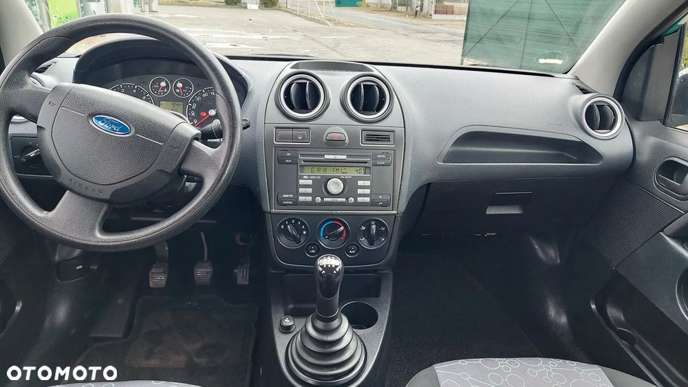 Ford Fiesta - 8