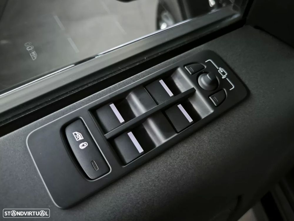 Land Rover Discovery Sport 1.5 I3 P300e AWD S - 39