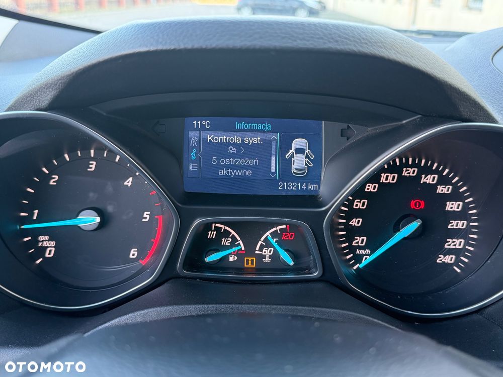 Ford Kuga 2.0 TDCi 2x4 Titanium - 29