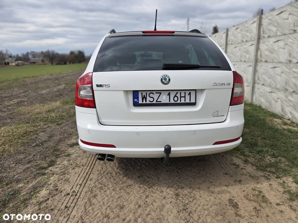 Skoda Octavia 2.0 TDI DPF DSG RS - 8