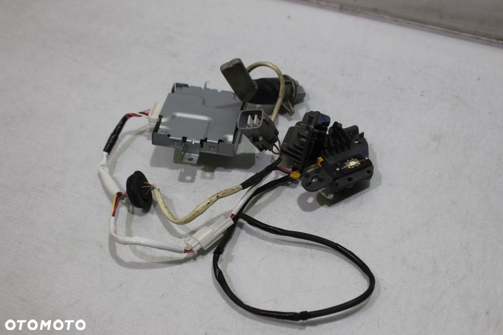 PRZETWORNICA TOYOTA AVENSIS 3 T27 LIFT  35500-18527 - 1