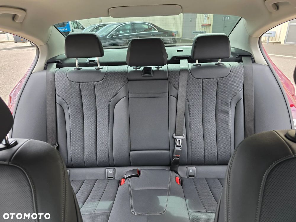 BMW Seria 5 530i xDrive mHEV Luxury Line - 24