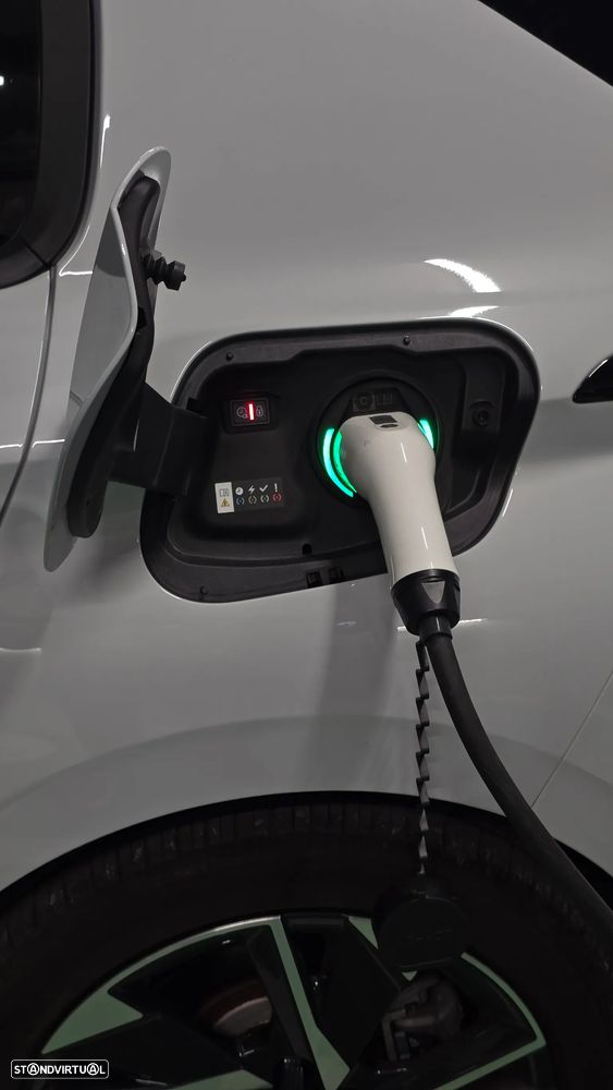 Peugeot 308 1.6 Hybrid Allure e-EAT8 - 15