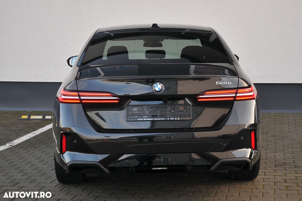 BMW Seria 5 520i Aut. - 7