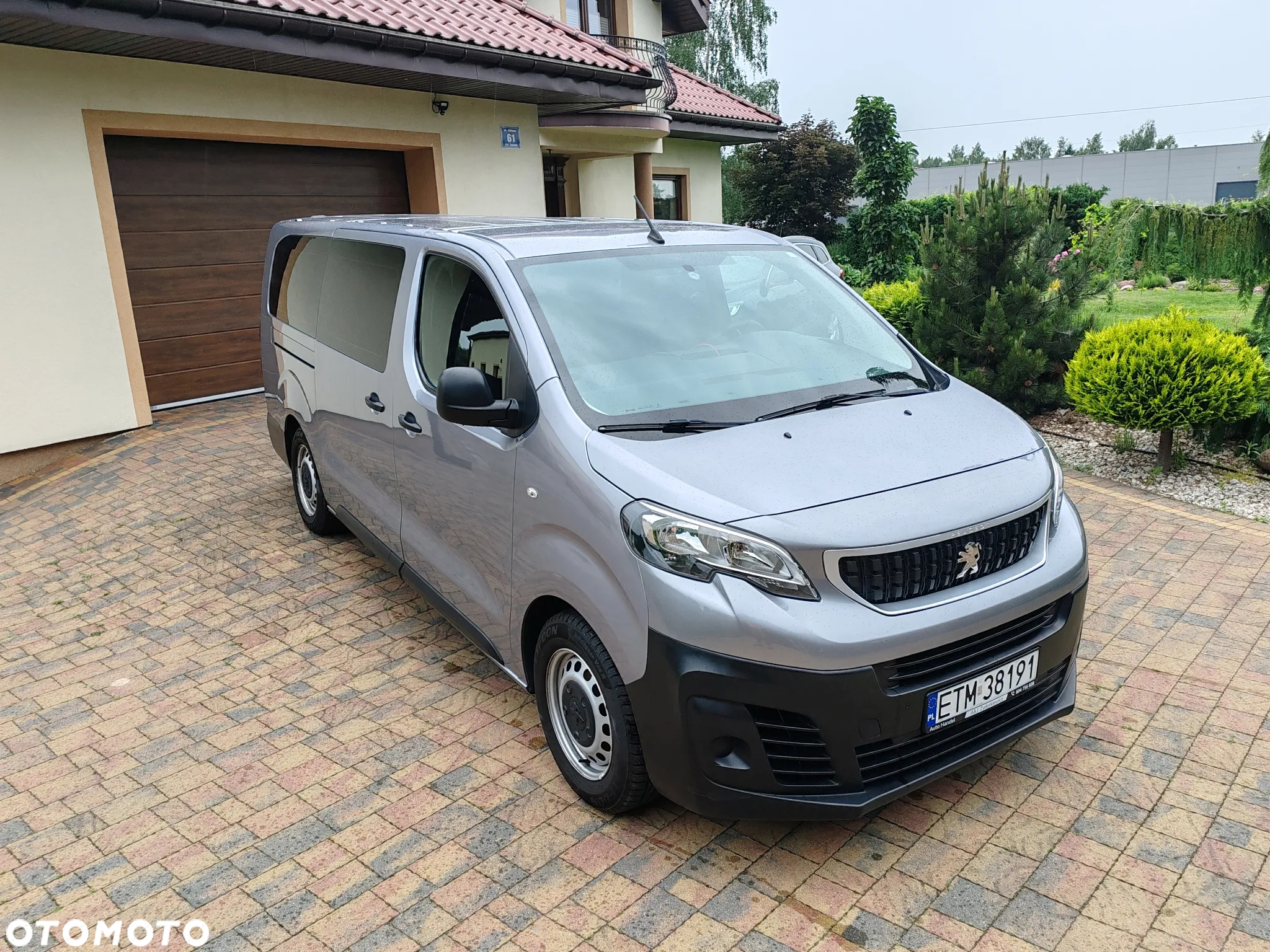 Peugeot Expert Kombi 1.5 BlueHDi Long 2,8t - 2