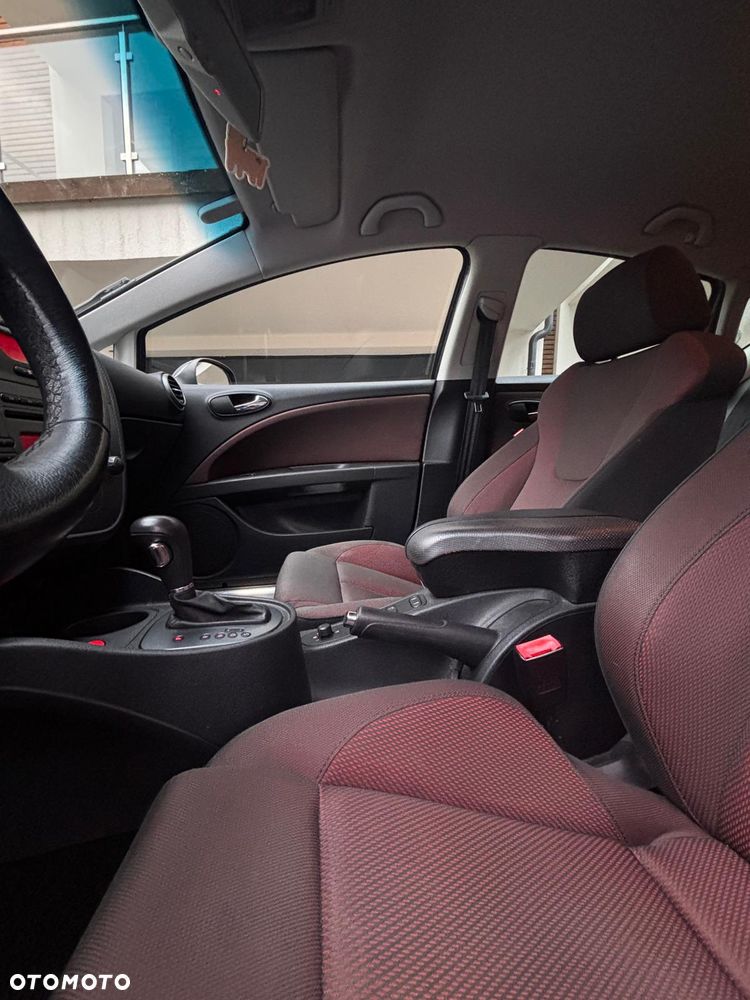 Seat Leon 2.0 TDI DSG Stylance - 19