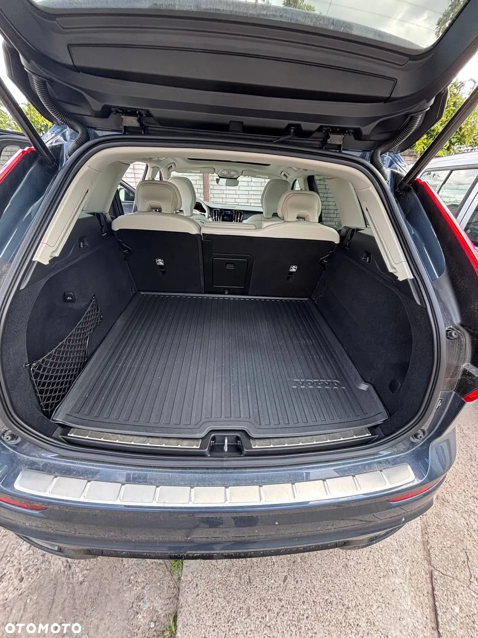Volvo XC 60 B5 B AWD Ultra Black Edition - 4