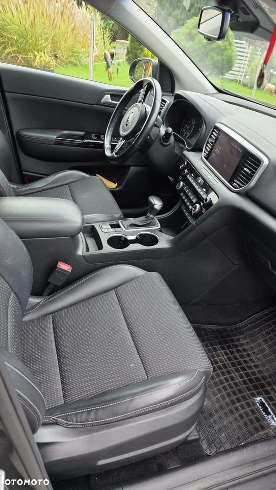 Kia Sportage - 11