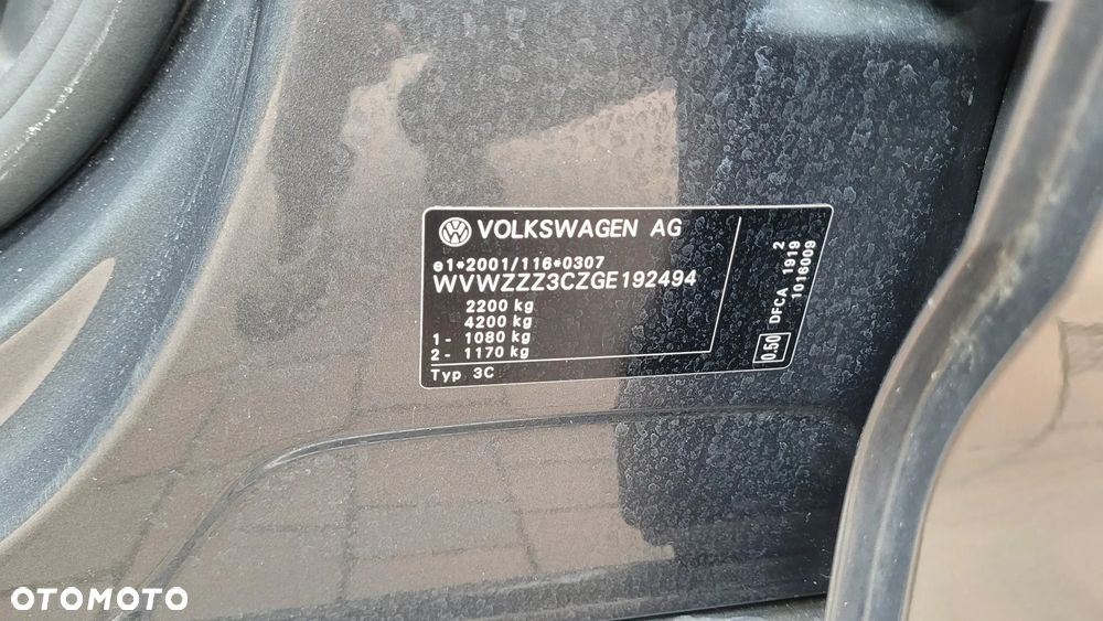 Volkswagen Passat 2.0 TDI SCR (BlueMotion Technology) DSG Comfortline - 14