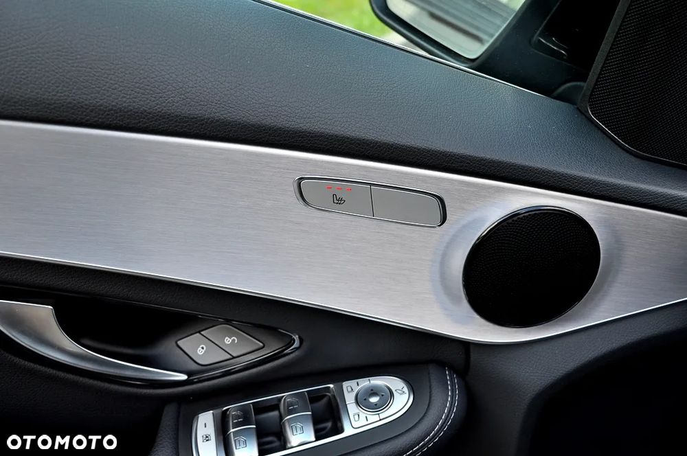 Mercedes-Benz Klasa C 220 d 9G-TRONIC AMG Line - 19