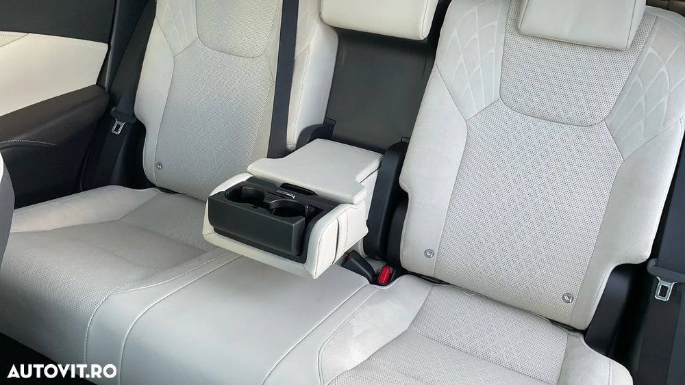 Lexus Seria RX 450h+ E-Four PHEV Luxury Mark Levinson - 21