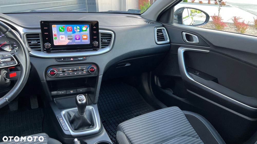 Kia Ceed 1.5 T-GDI M - 12