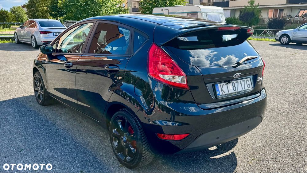 Ford Fiesta 1.25 Titanium EU5 - 9