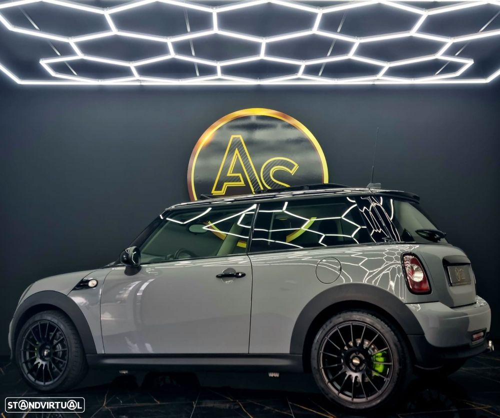MINI 3 Portas One D - 6