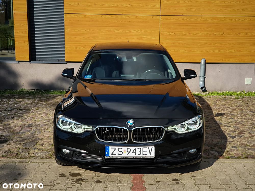 BMW Seria 3 316d - 32