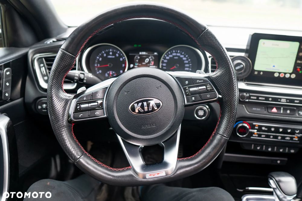 Kia ProCeed 1.6 T-GDI GT DCT - 19
