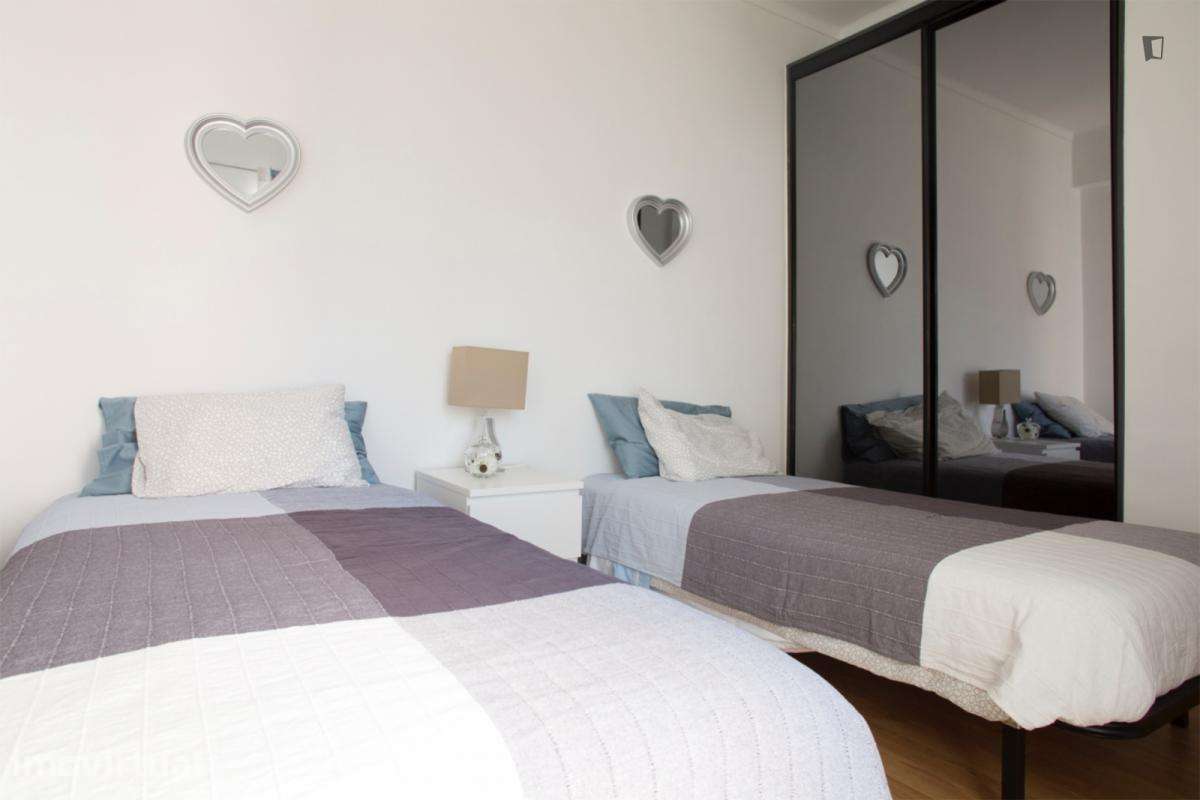 Apartamento com 2 quartos - localizado em Entrecampos Lisbon - Grande imagem: 2/16
