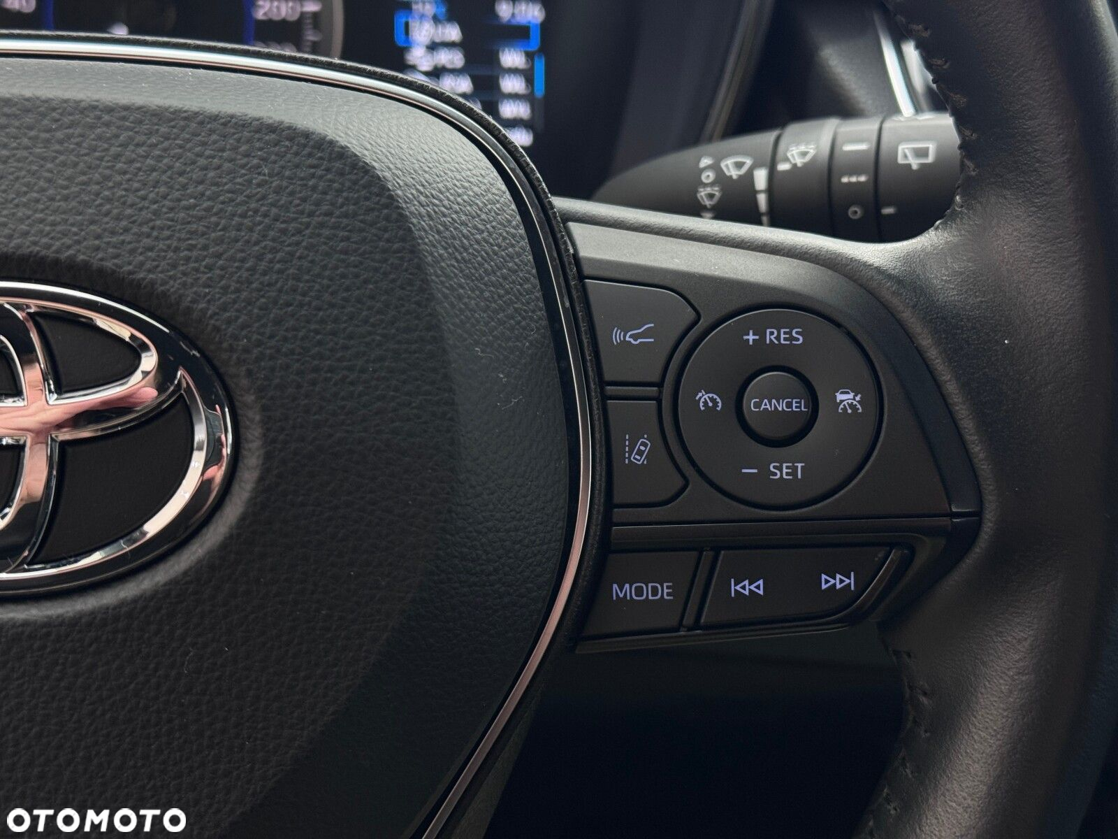 Toyota Corolla - 23