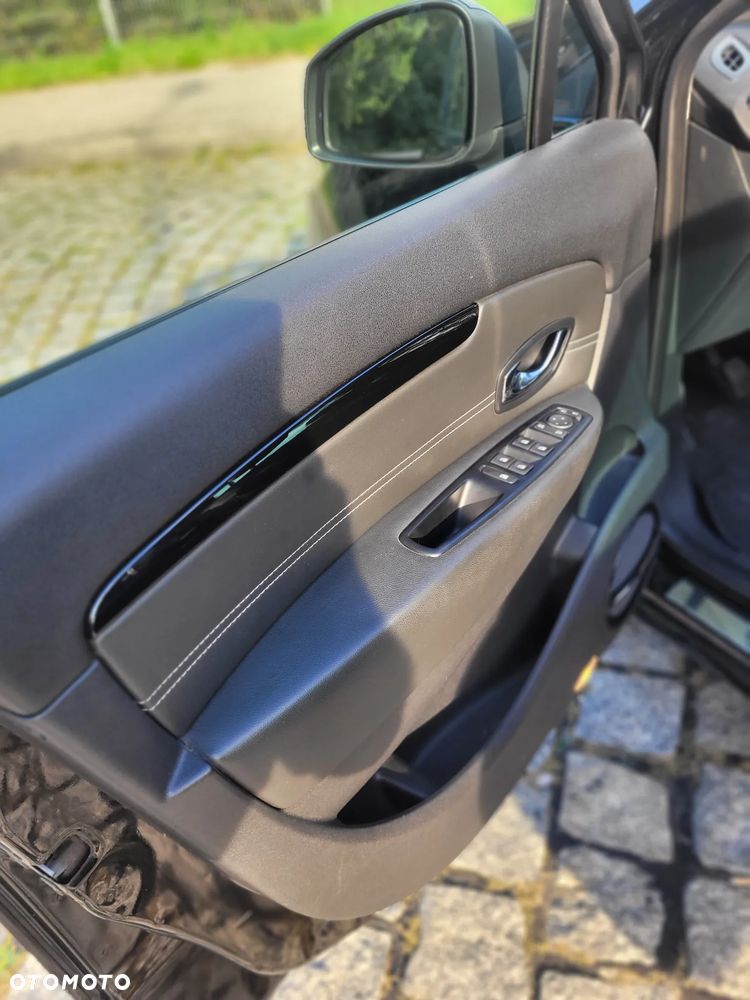 Renault Scenic 1.6dCi Energy Bose Edition - 9