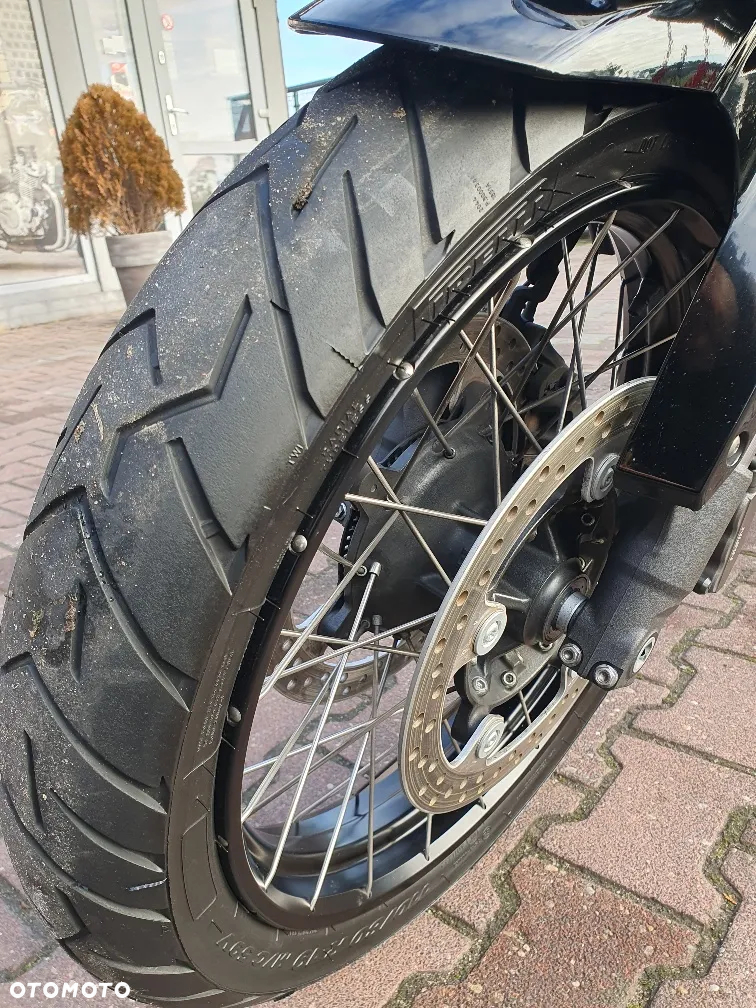 Honda VFR - 9