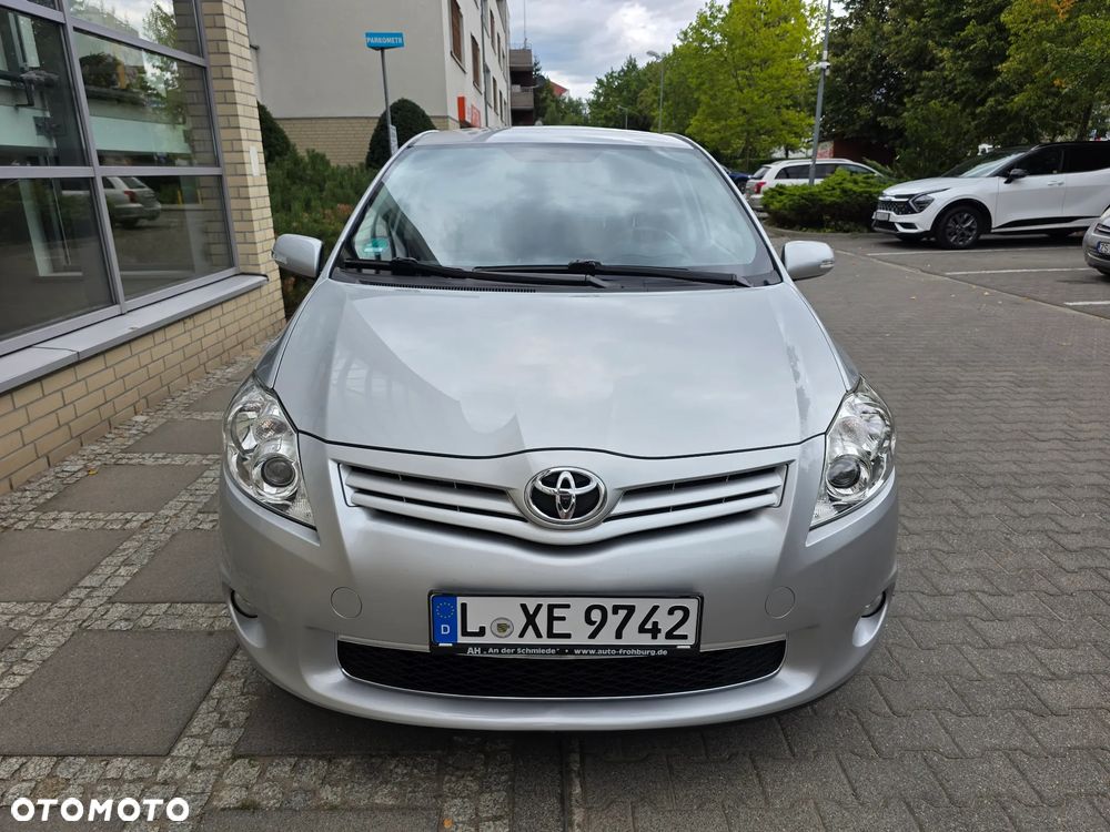Toyota Auris - 2