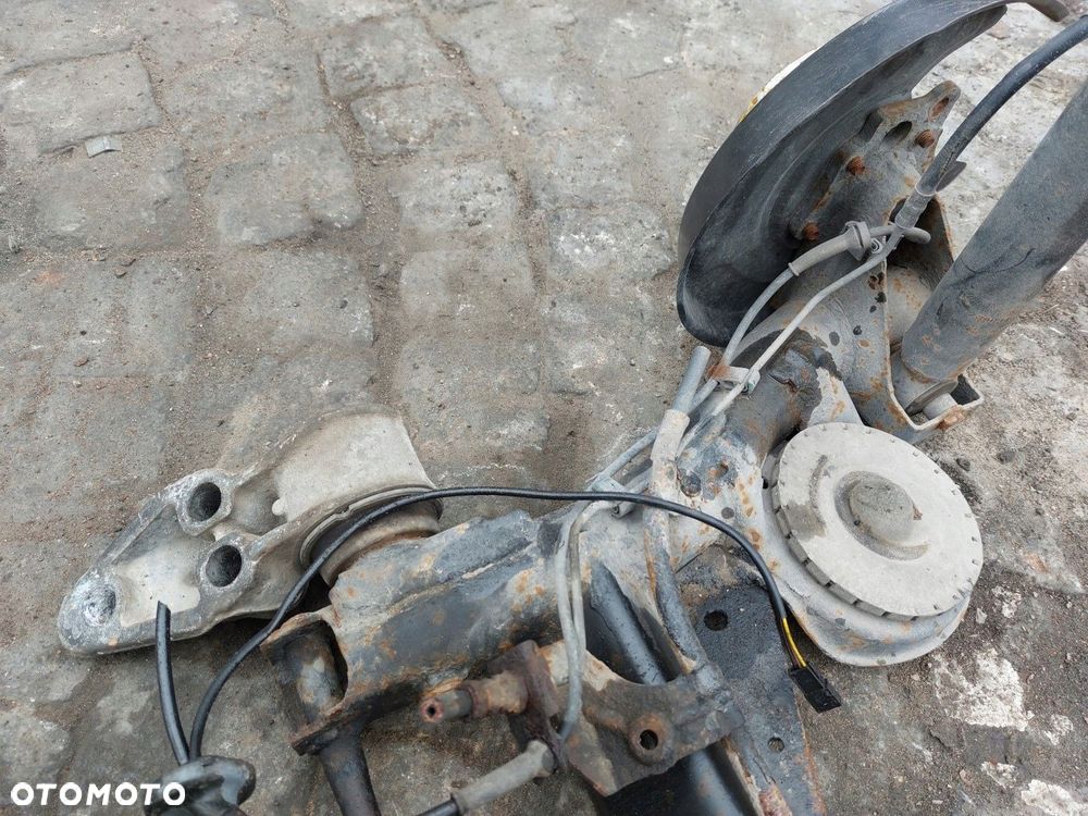 Belka tylna OŚ ZAWIESZENIA TYŁ VW PASSAT B5 96-05 KOMBI - 4