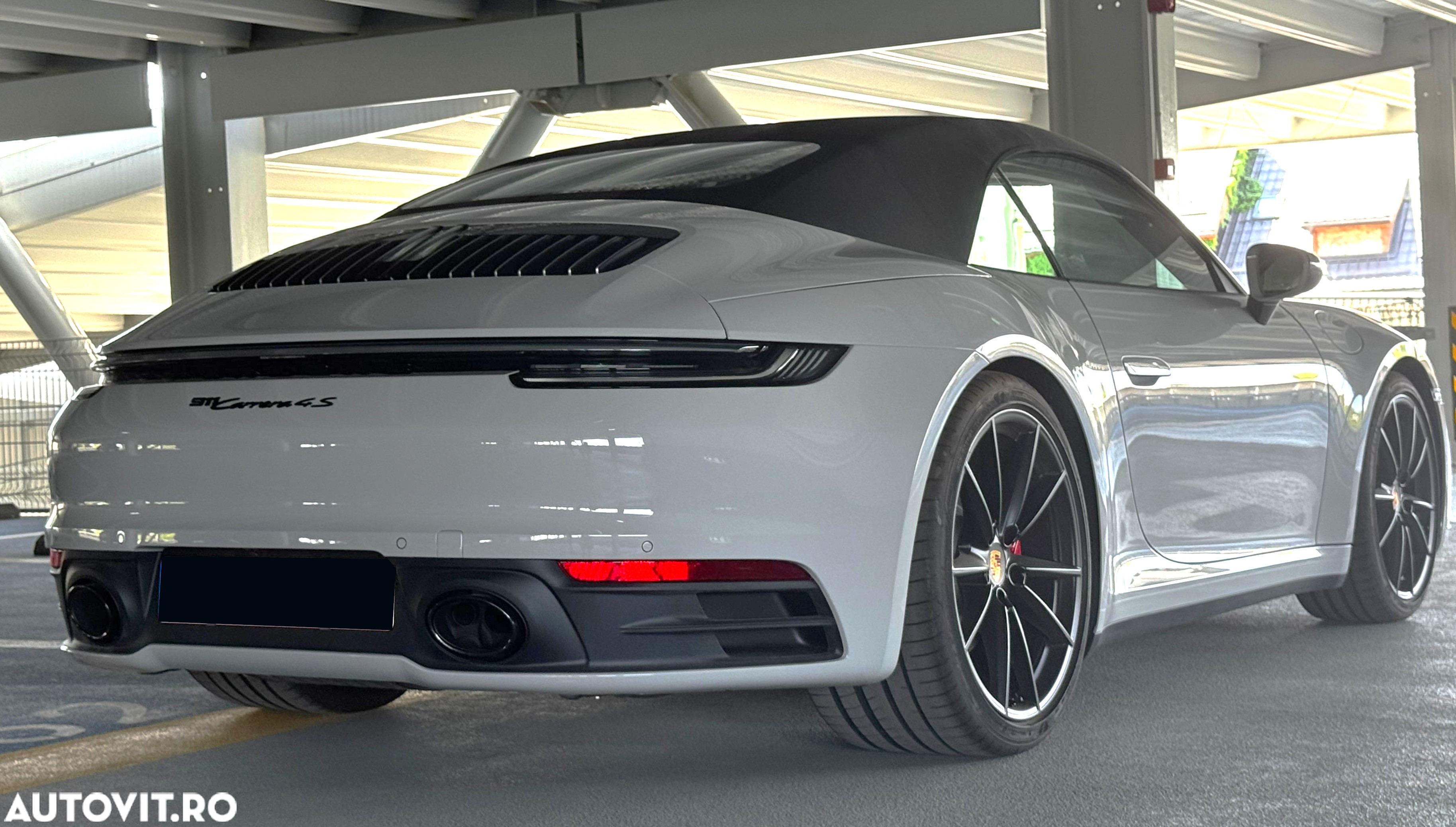 Porsche 911 Carrera 4S Cabriolet PDK - 16