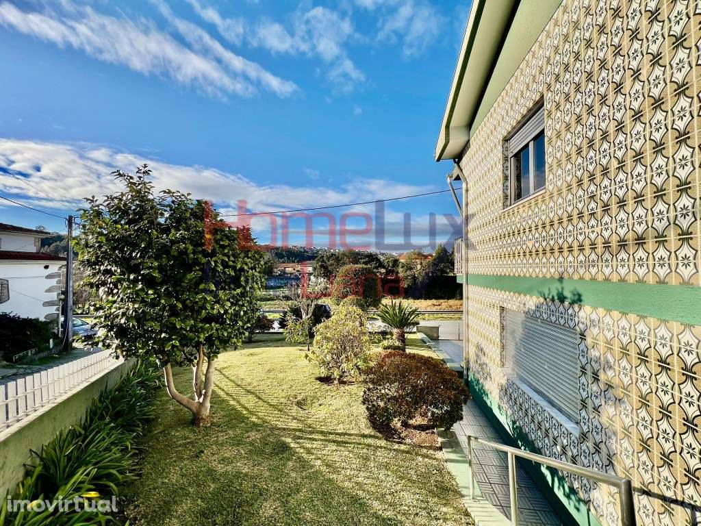 Moradia T4 em São Pedro da Cova - Grande imagem: 3/51