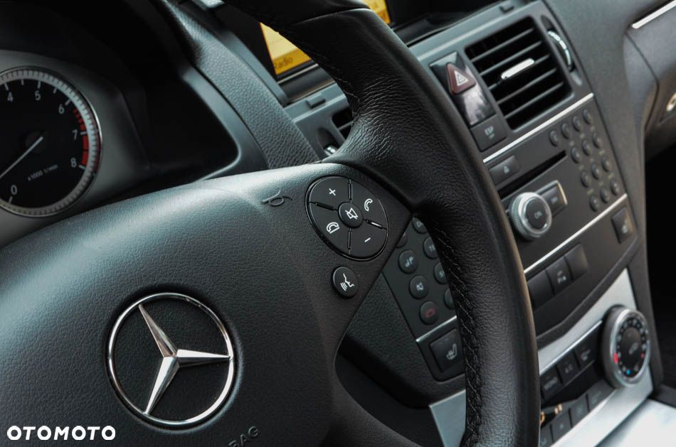 Mercedes-Benz Klasa C 180 Kompressor Elegance - 35