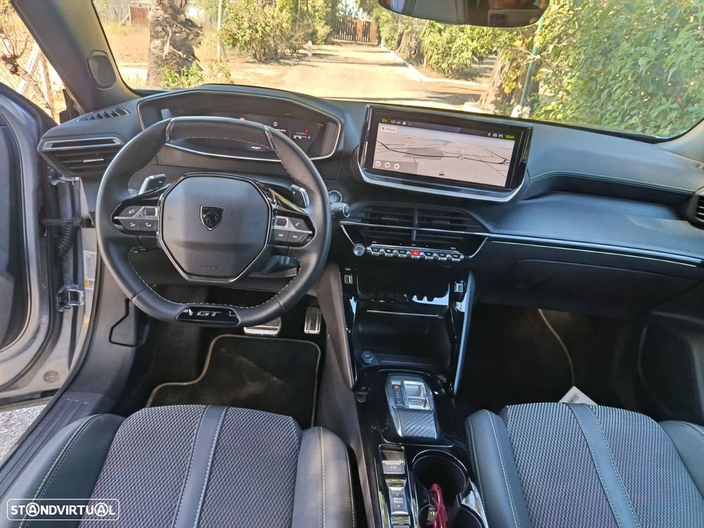 Peugeot 2008 1.2 PureTech GT EAT8 - 8