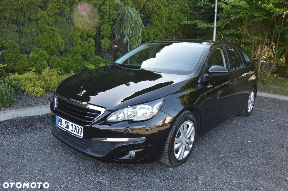 Peugeot 308 - 1