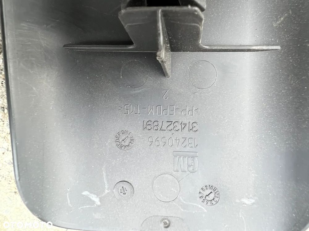 Zaślepka fotela śrub tylnego tył Opel Corsa D, E - 2