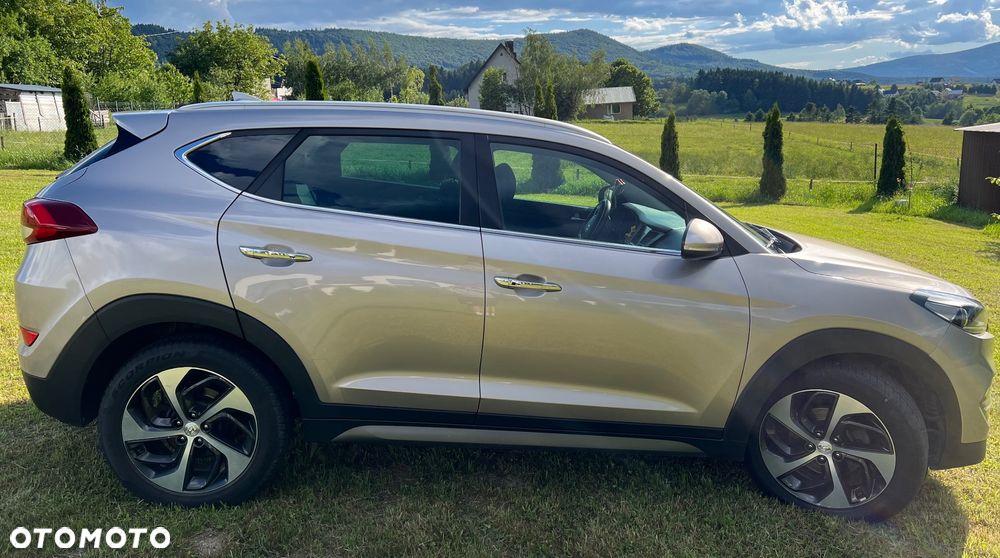 Hyundai Tucson 1.7 CRDI BlueDrive Style 2WD - 3