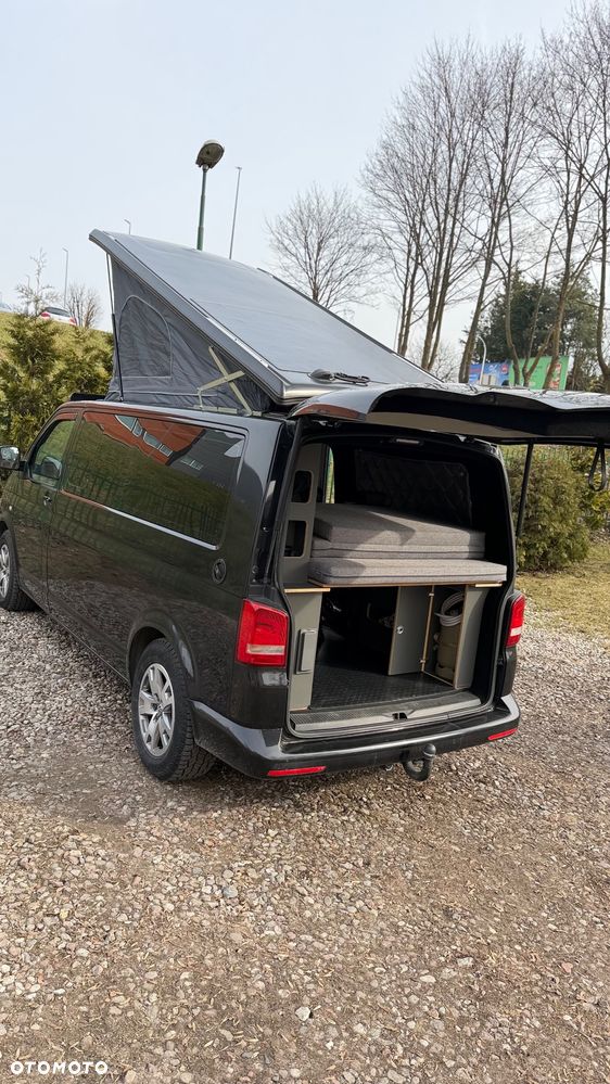 Volkswagen Caravelle - 11