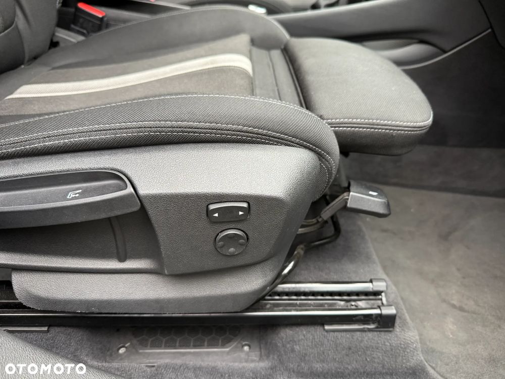 BMW X1 xDrive20d - 25