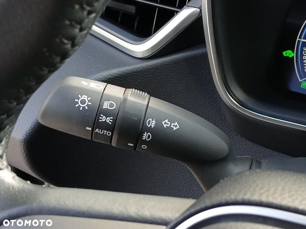 Toyota Corolla 1.8 Hybrid Comfort - 23