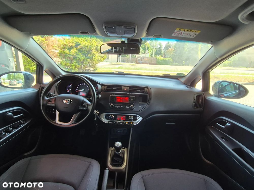 Kia Rio 1.2 Business Line - 30