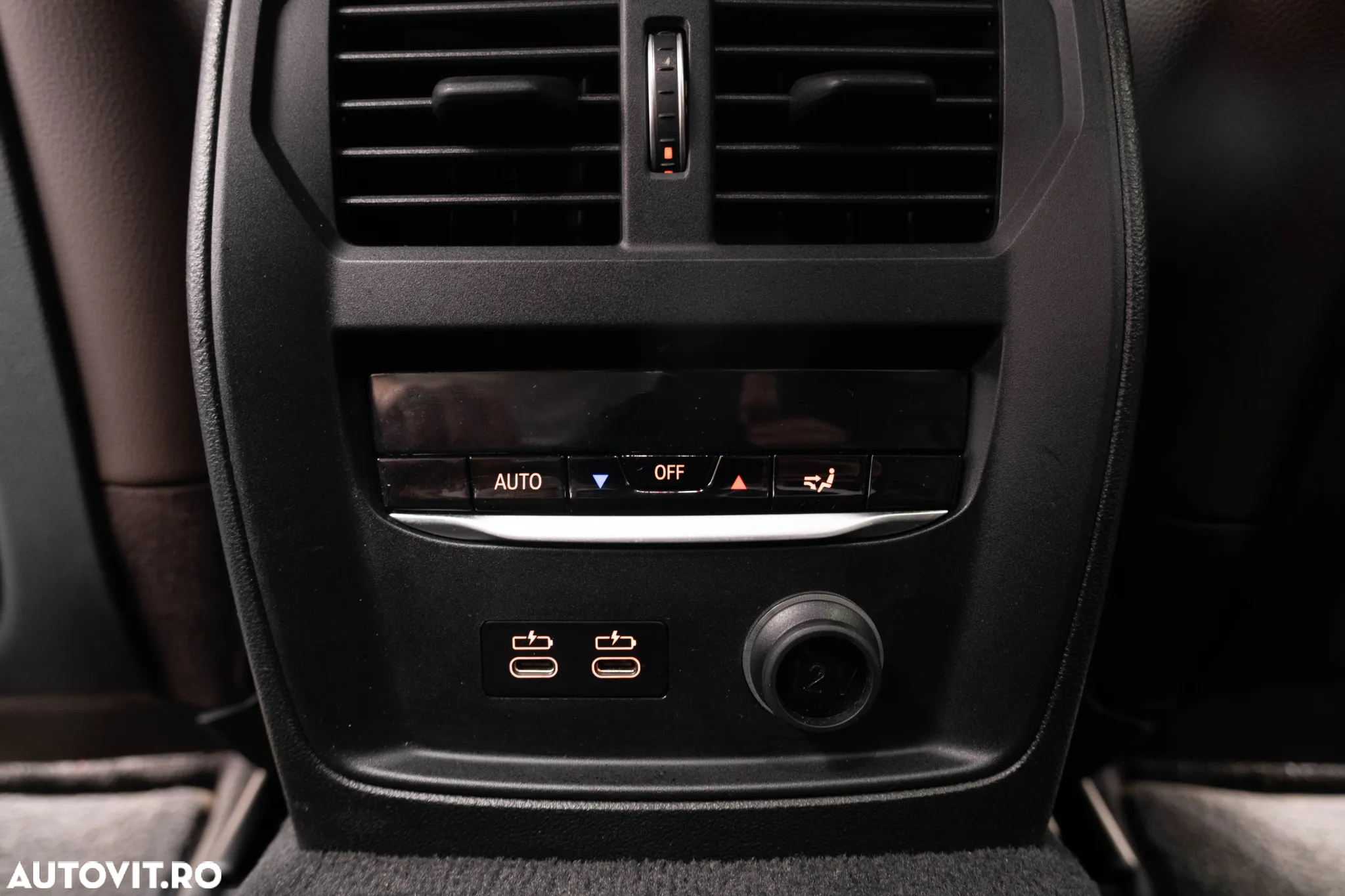 BMW Seria 3 320d xDrive AT - 30