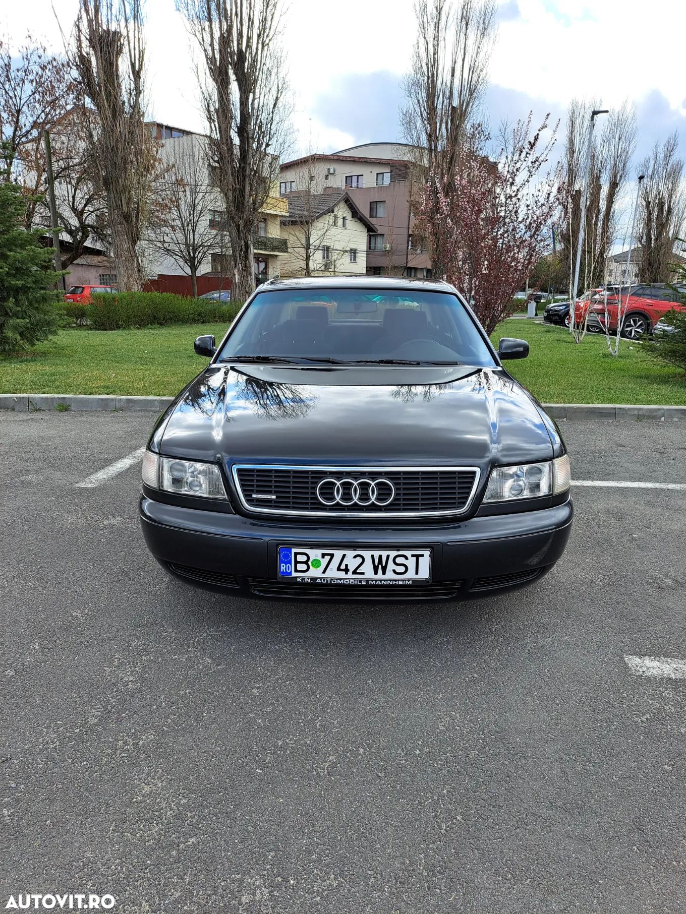 Audi A8 - 1