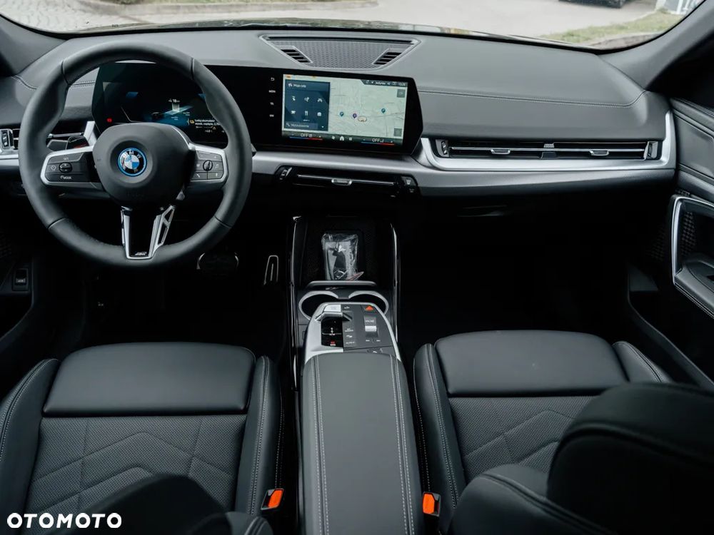 BMW iX2 eDrive20 - 6