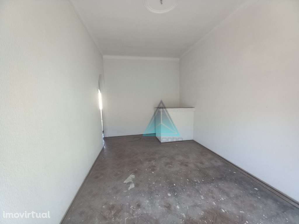 Apartamento T1 Baixa da Banheira 2 Andar - Grande imagem: 5/14