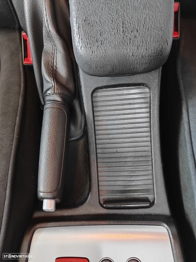 Alfa Romeo 159 Sportwagon 1.9 JTDm 16V Sportiva+ - 32