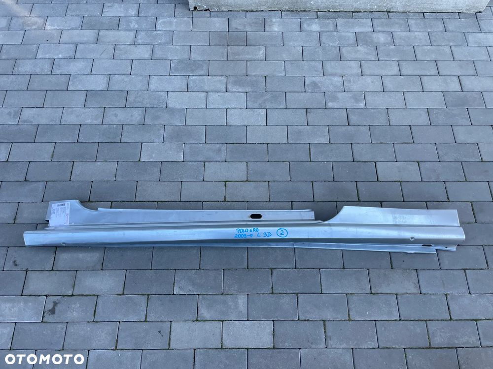 PRÓG LEWY, REPERATURKA VW POLO 6R0  2009-- NOWY 3D - 1