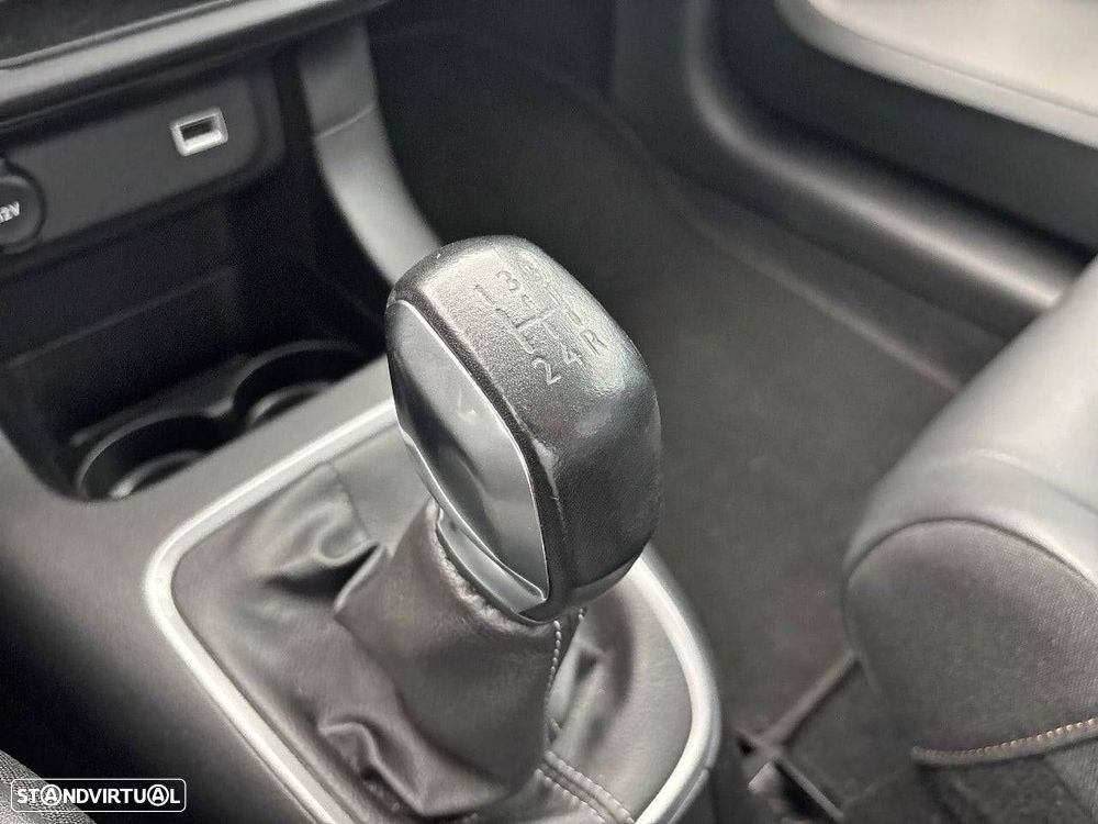 Citroën C3 1.2 PureTech Shine - 20