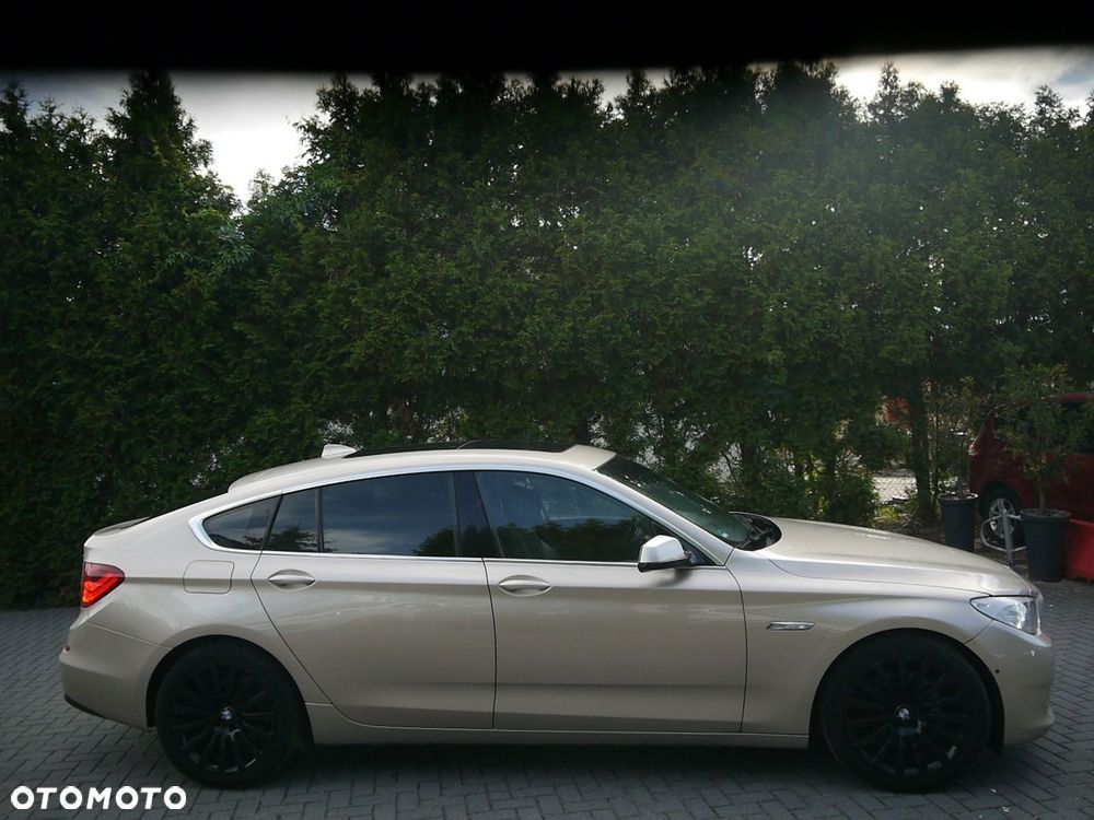 BMW 5GT - 11